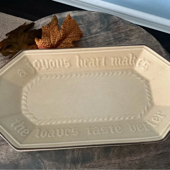 VINTAGE Pfaltzgraff Village Bread Plate - Picture 2 of 7